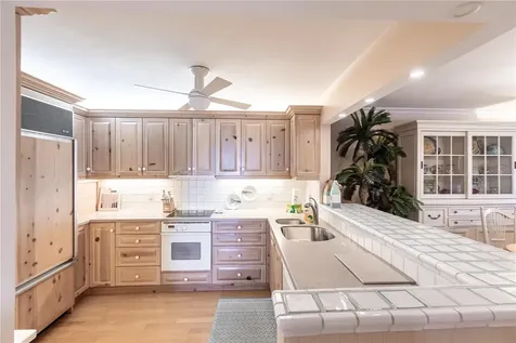 1055 W Peppertree Drive Sarasota FL 34242