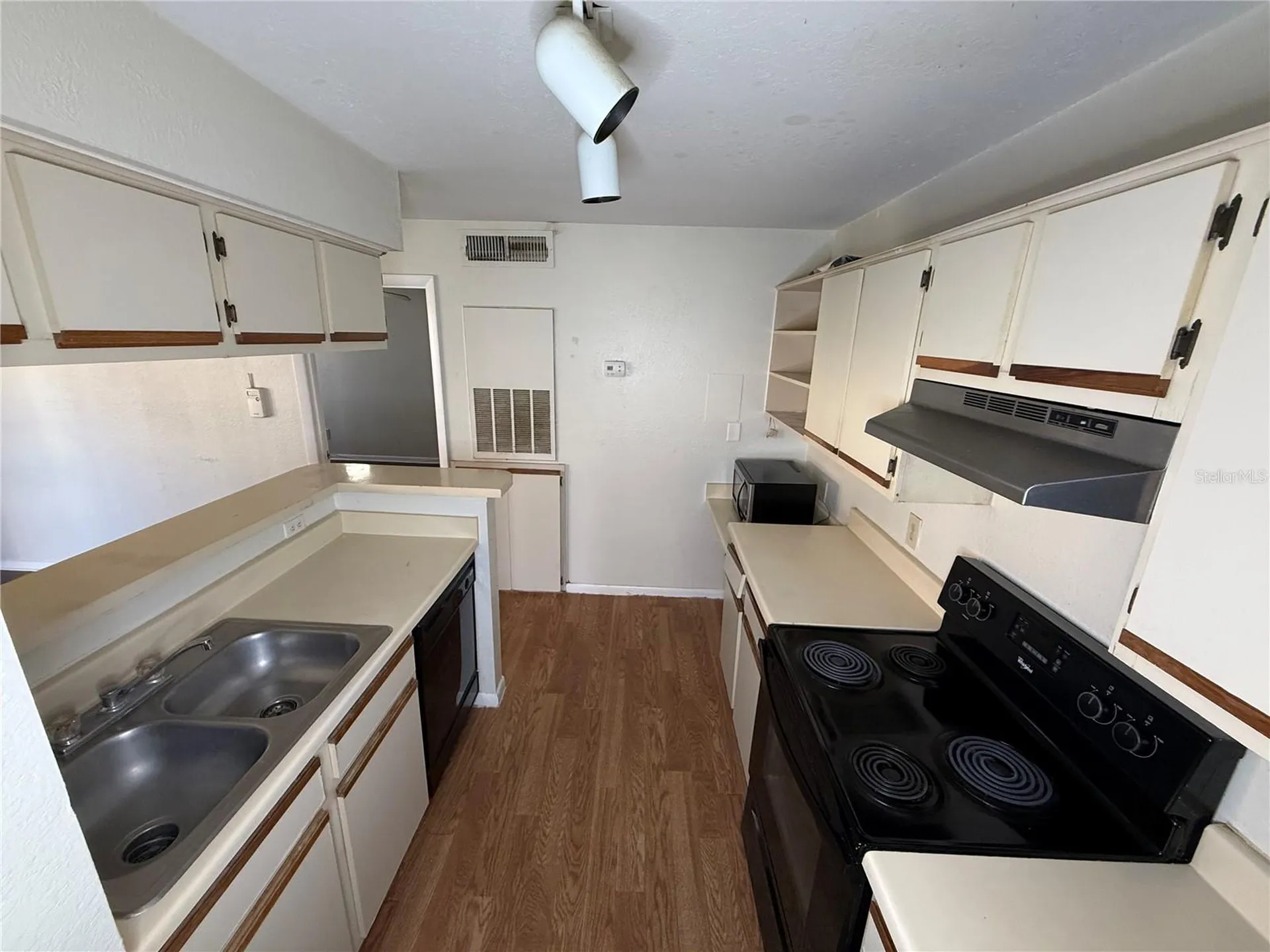 5500 Devonbriar Way Orlando FL 32822