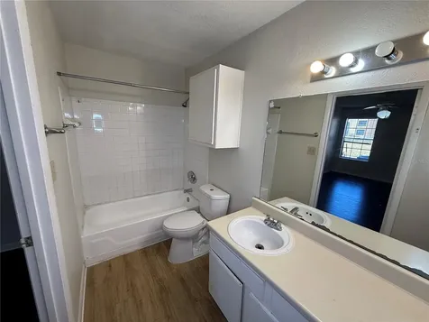 5500 Devonbriar Way Orlando FL 32822