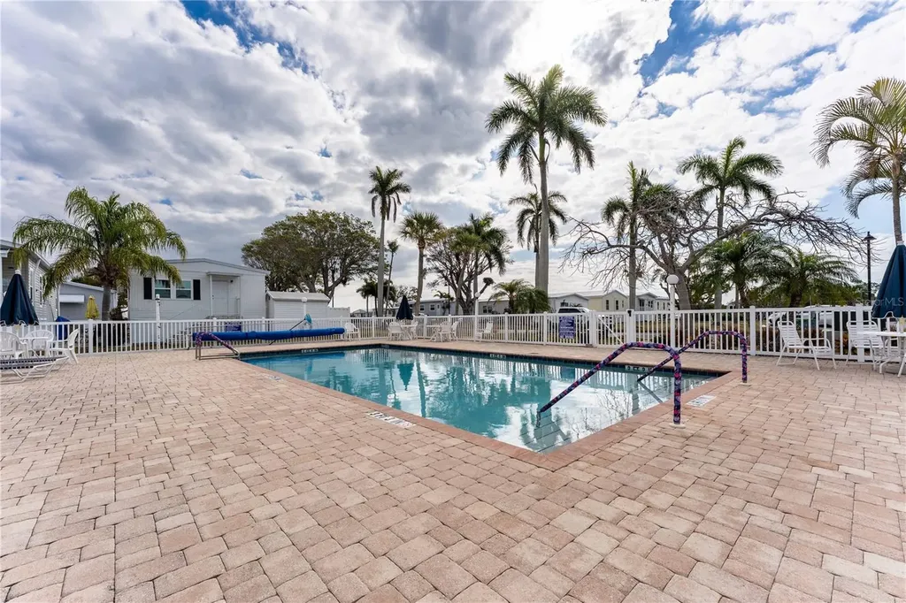 3710 Gulf Of Mexico Drive Longboat Key FL 34228