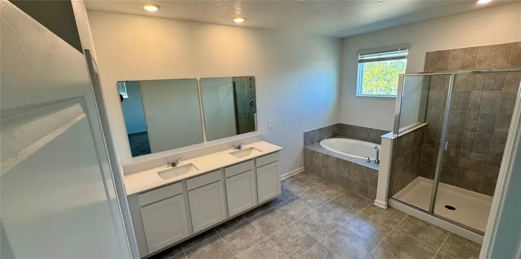 93 Nine Iron Drive Davenport FL 33896