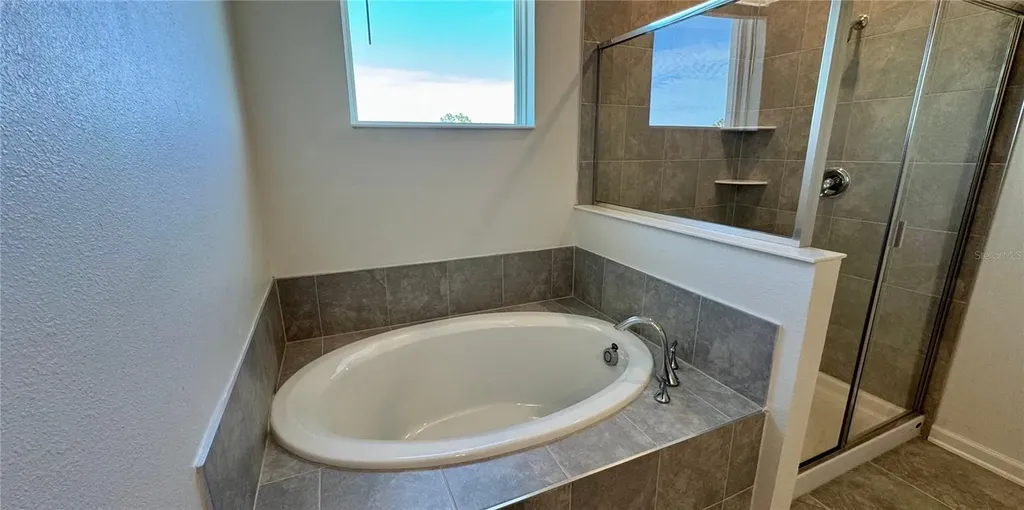 93 Nine Iron Drive Davenport FL 33896