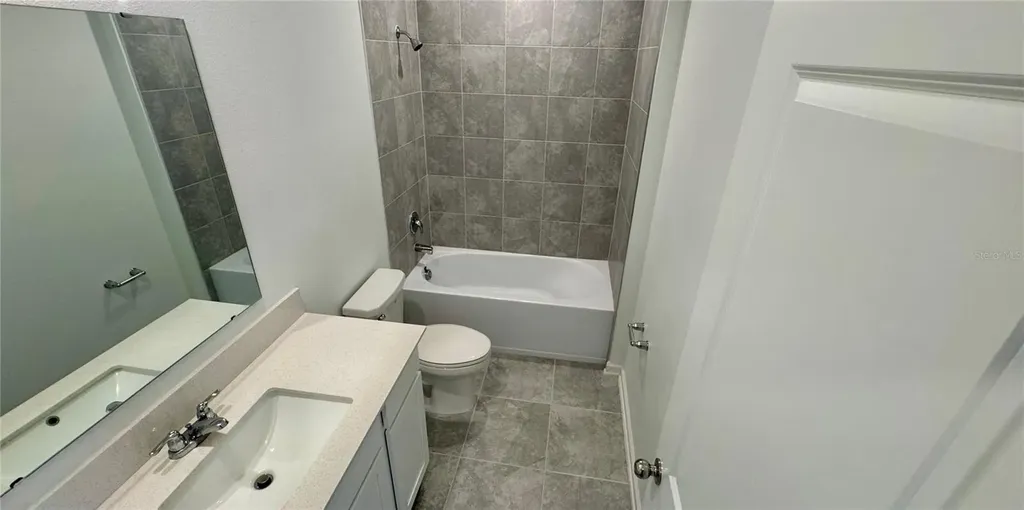 93 Nine Iron Drive Davenport FL 33896