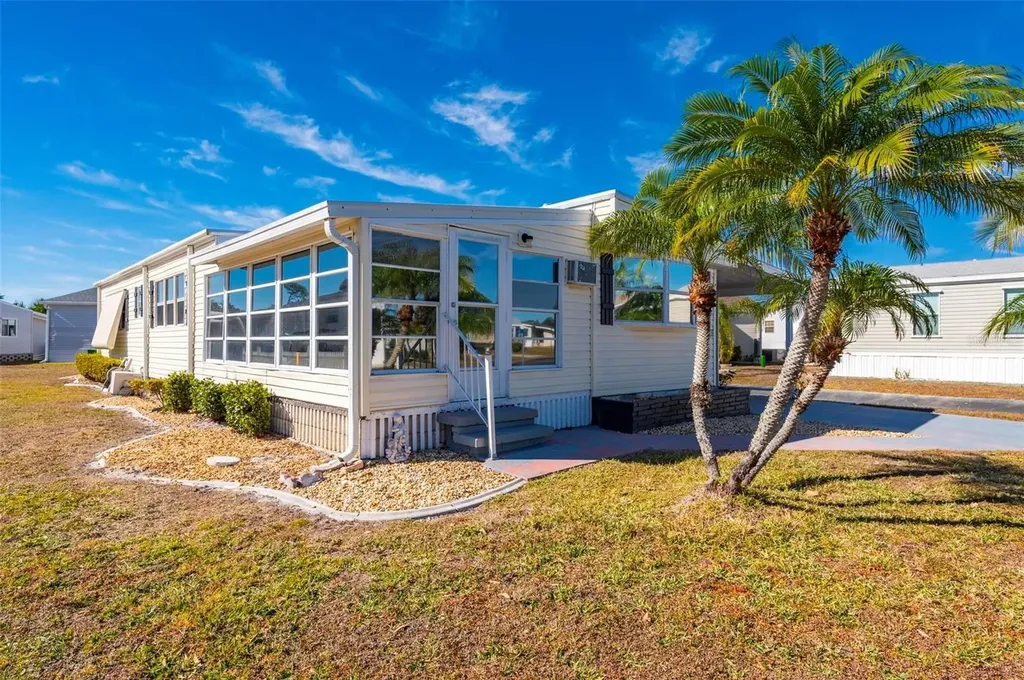 1000 Kings Highway Port Charlotte FL 33980