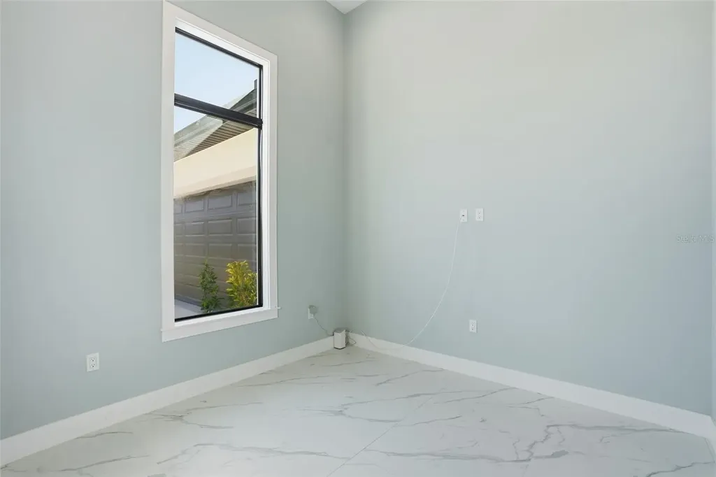 2415 56th Avenue NE Naples FL 34120