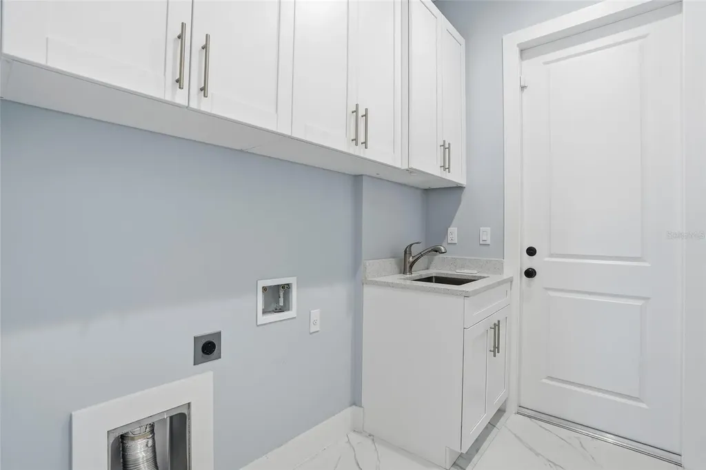 2415 56th Avenue NE Naples FL 34120