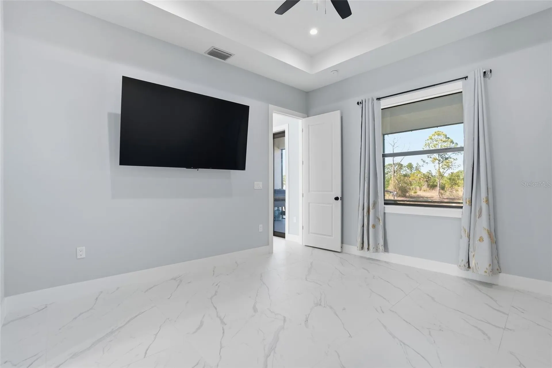 2415 56th Avenue NE Naples FL 34120