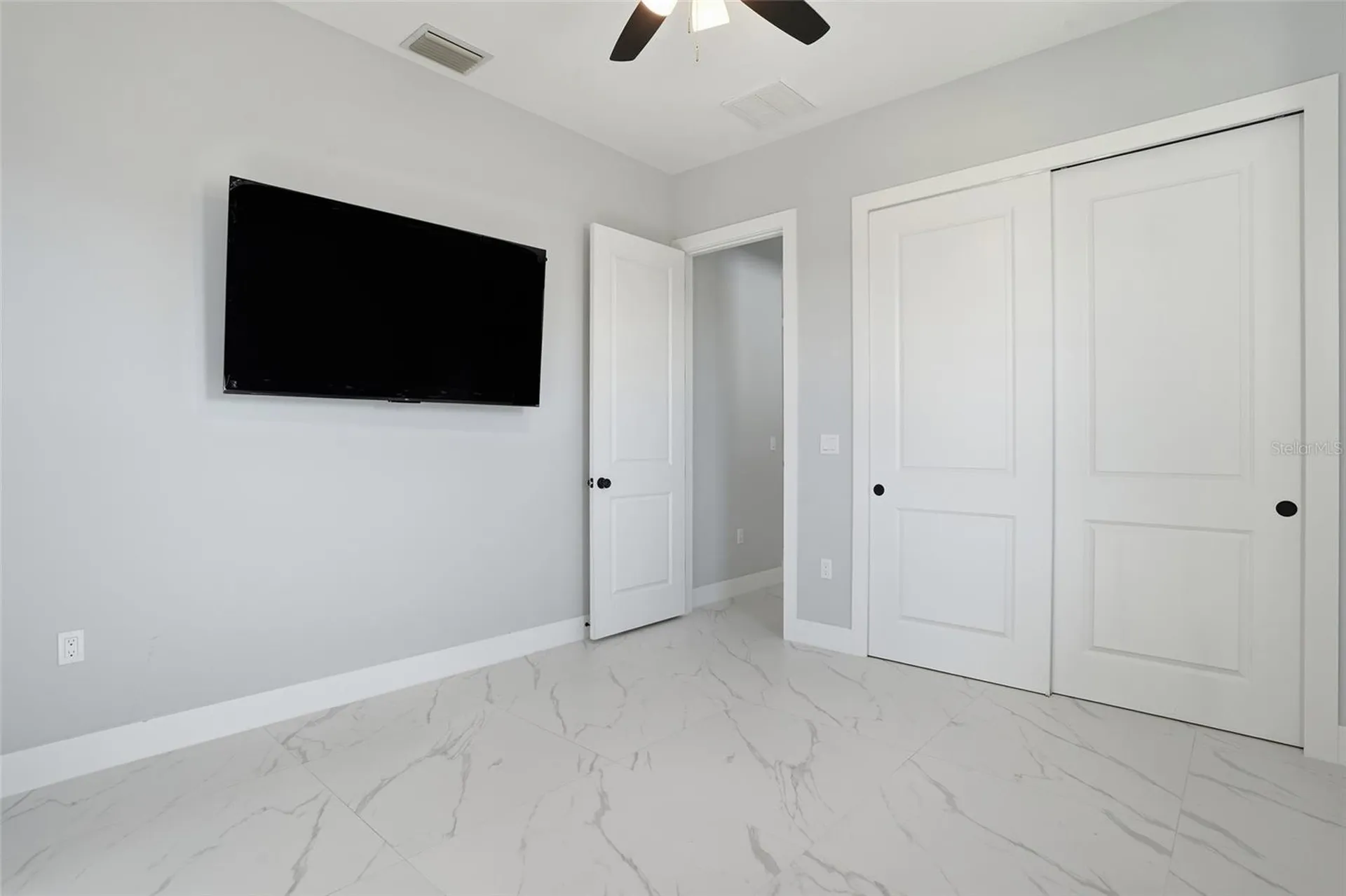 2415 56th Avenue NE Naples FL 34120