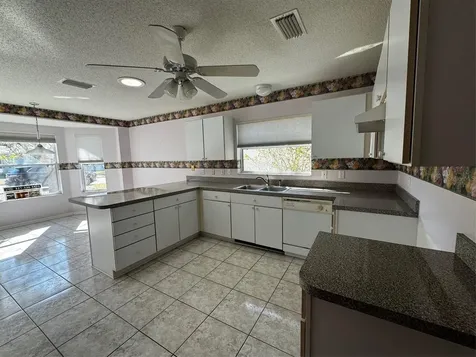 144 Costa Mesa Drive Lady Lake FL 32159