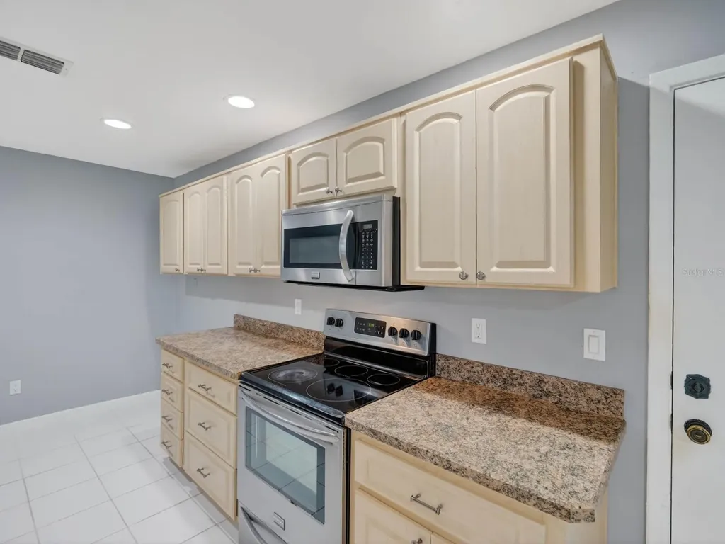 365 Durham Court Dunedin FL 34698