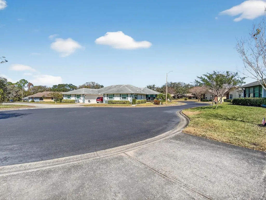 365 Durham Court Dunedin FL 34698
