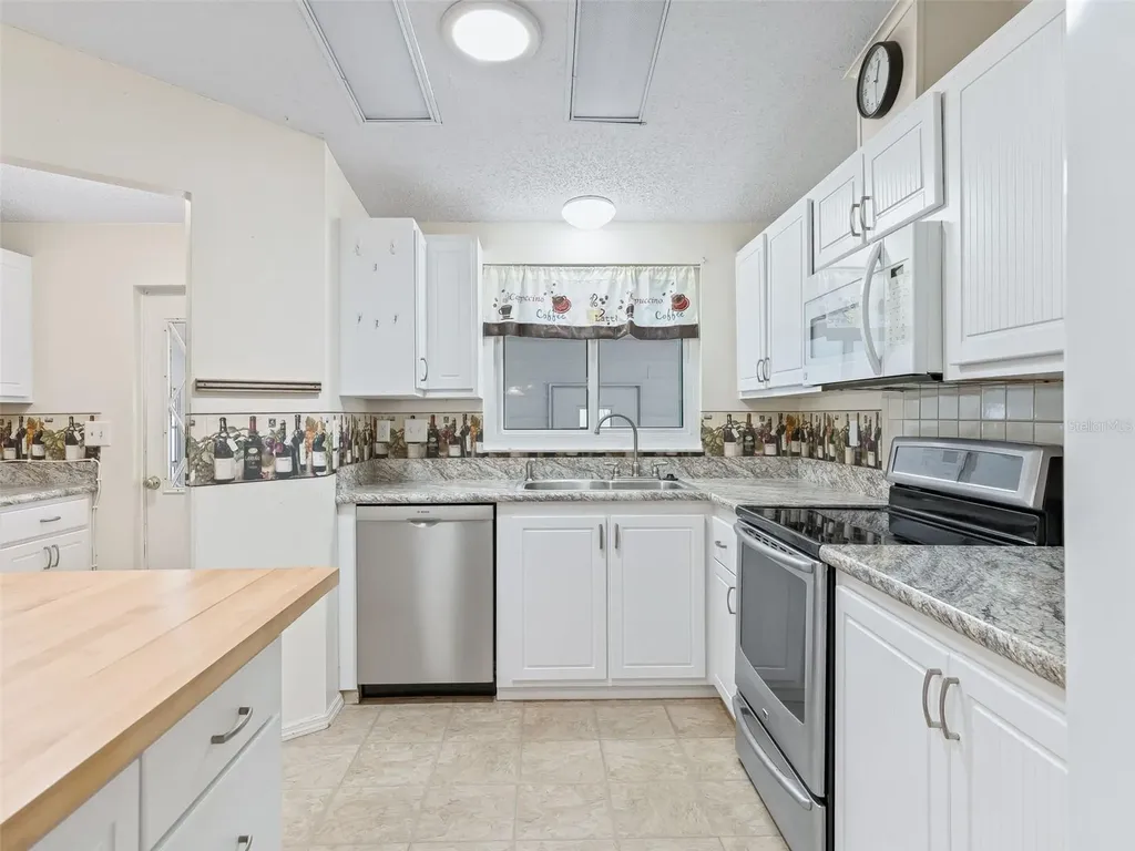 920 Saint Andrews Boulevard The Villages FL 32159
