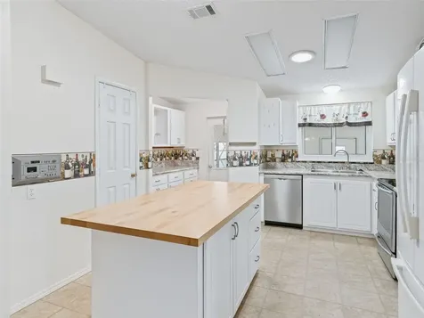 920 Saint Andrews Boulevard The Villages FL 32159
