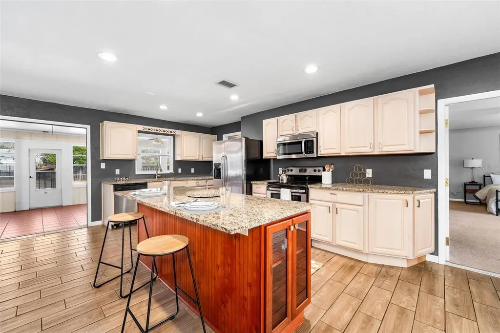8604 NW 1st Avenue Gainesville FL 32607