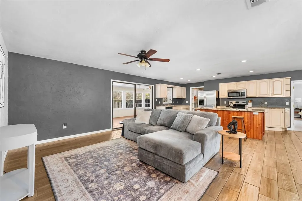 8604 NW 1st Avenue Gainesville FL 32607