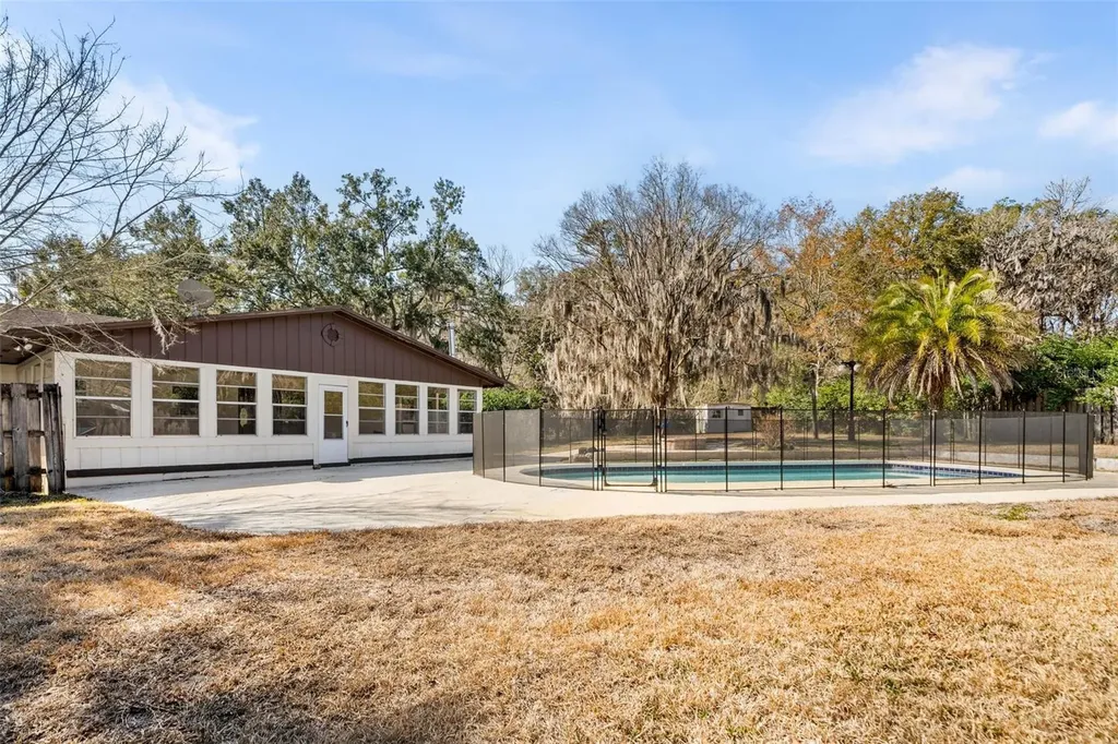 8604 NW 1st Avenue Gainesville FL 32607
