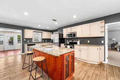 8604 NW 1st Avenue Gainesville FL 32607
