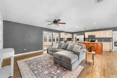 8604 NW 1st Avenue Gainesville FL 32607