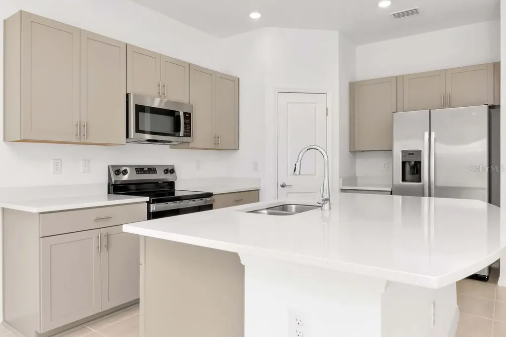 34234 Polacca Lane Wesley Chapel FL 33543