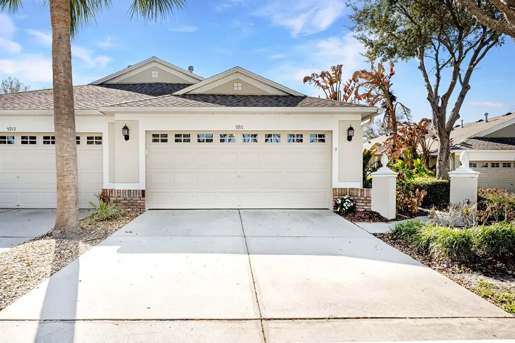 5911 Phoebenest Drive Lithia FL 33547