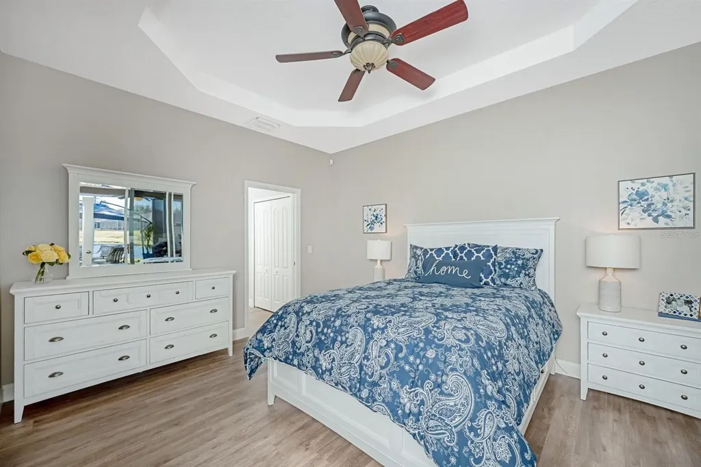 5911 Phoebenest Drive Lithia FL 33547