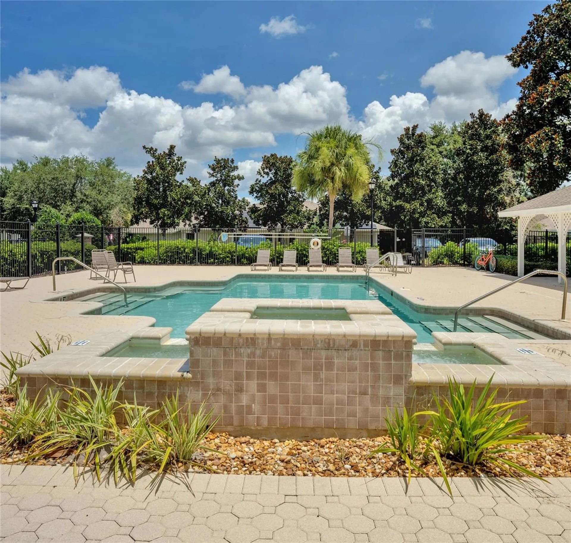 5911 Phoebenest Drive Lithia FL 33547