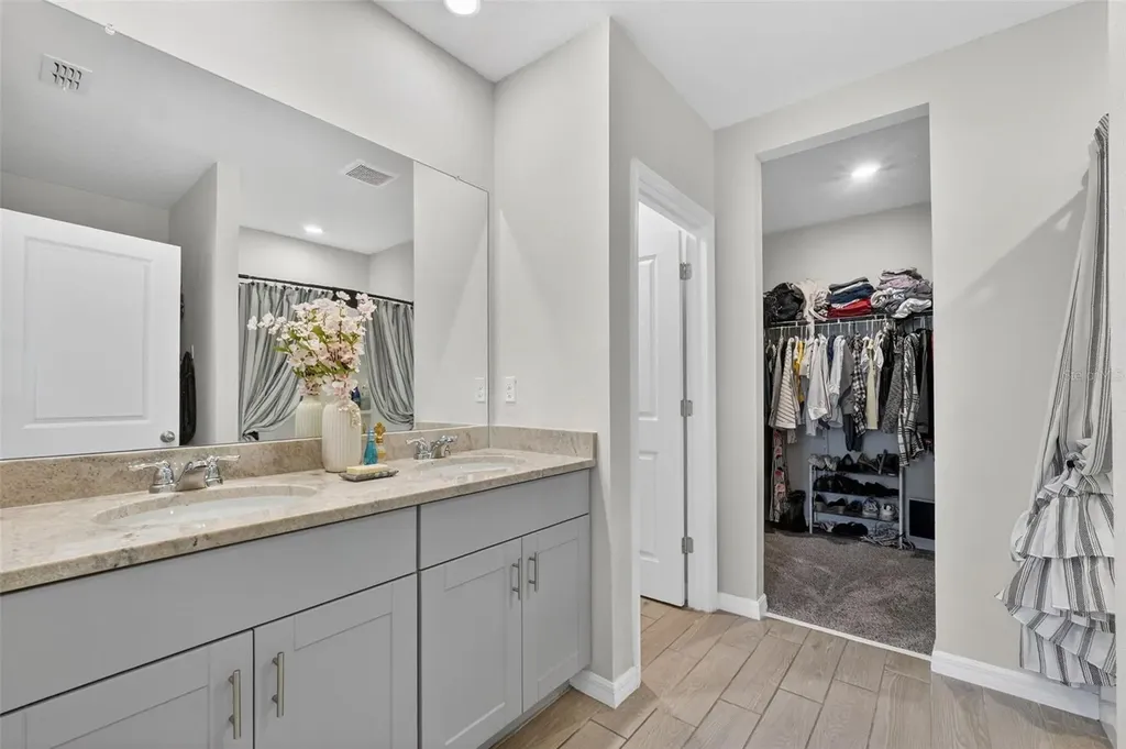 38870 Opal Willow Lane Zephyrhills FL 33540