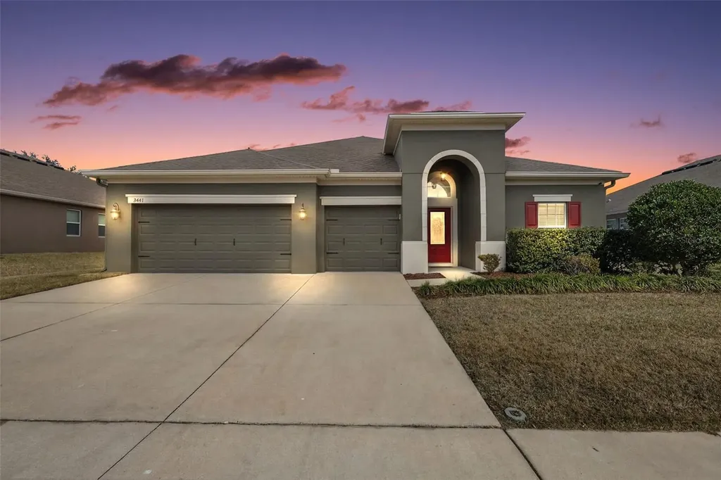 2451 Plumadore Drive Grand Island FL 32735