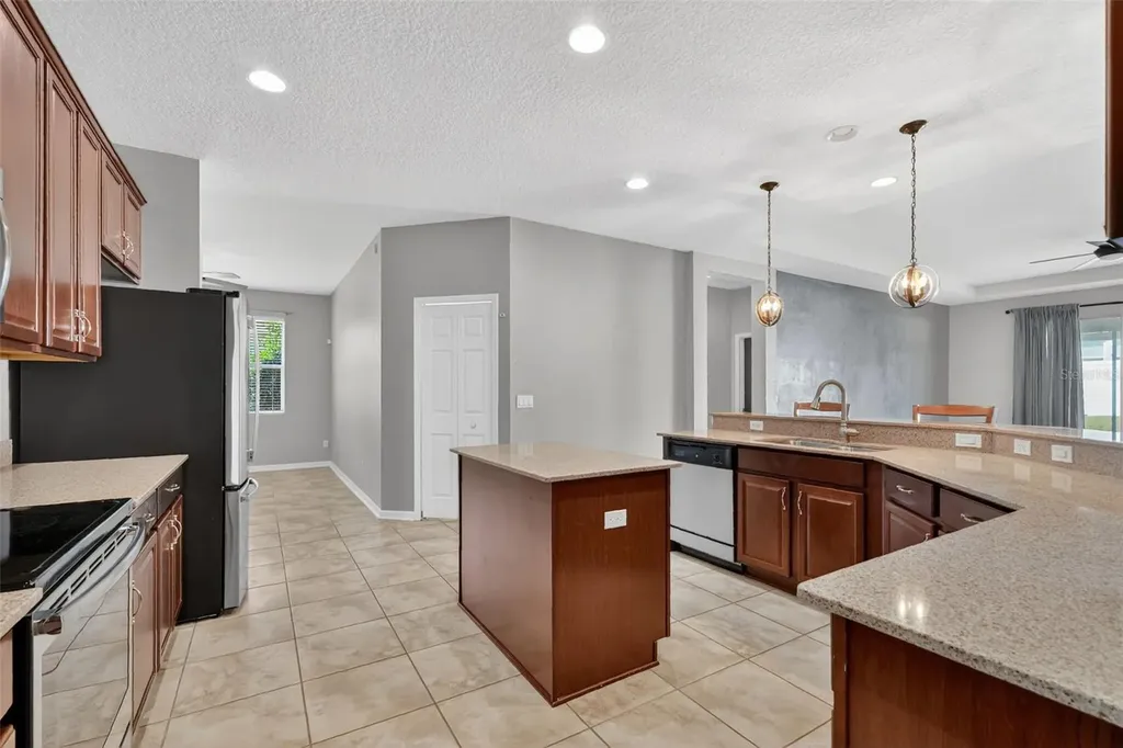 2451 Plumadore Drive Grand Island FL 32735