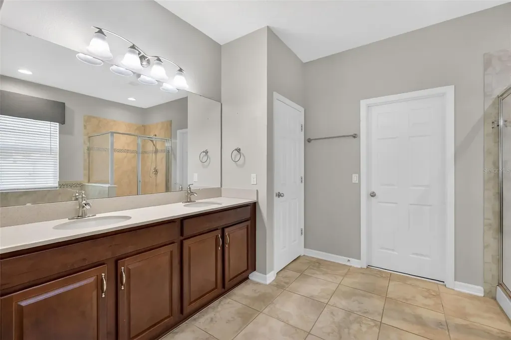 2451 Plumadore Drive Grand Island FL 32735