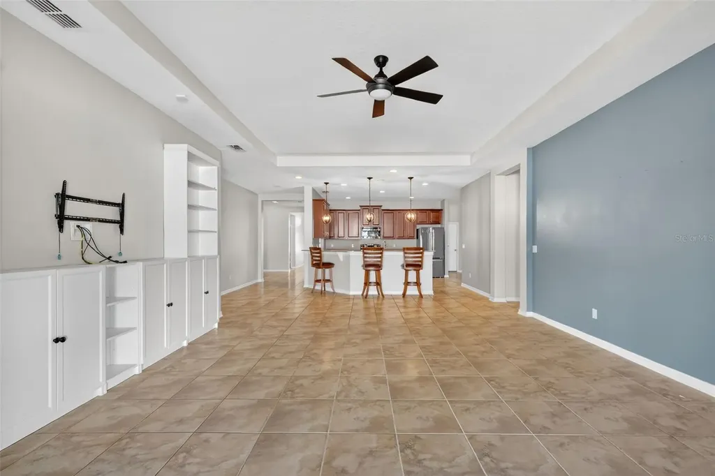 2451 Plumadore Drive Grand Island FL 32735