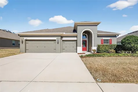 2451 Plumadore Drive Grand Island FL 32735