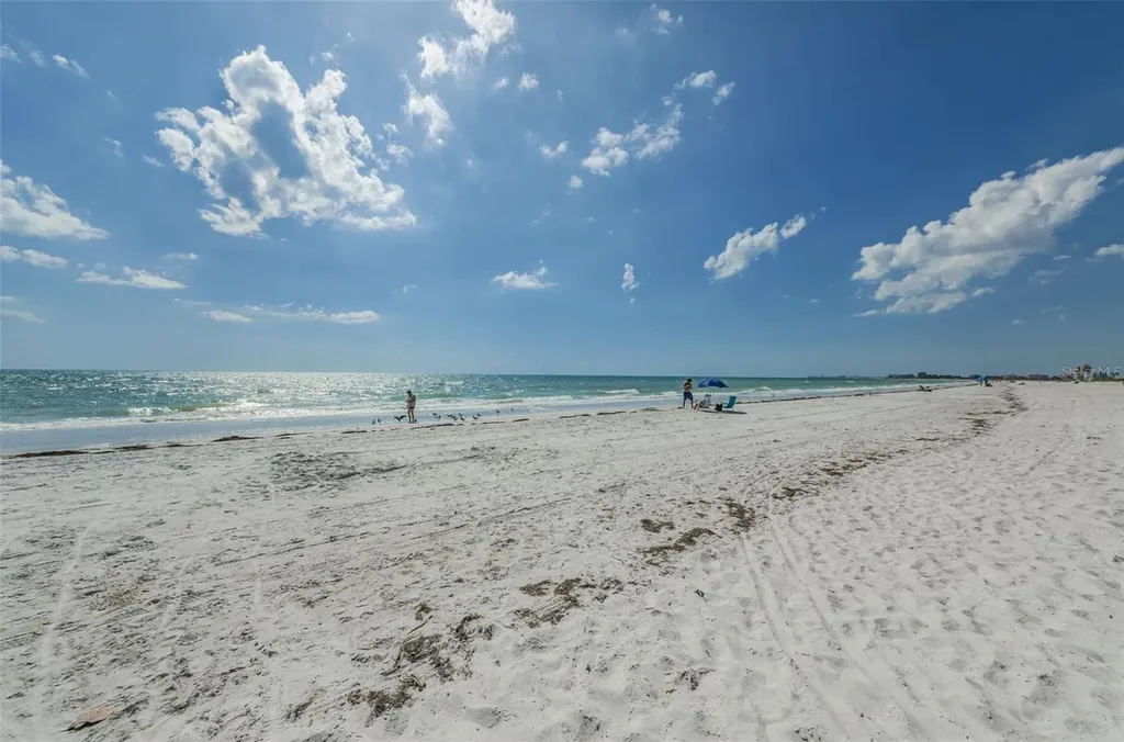 10355 Paradise Boulevard Treasure Island FL 33706