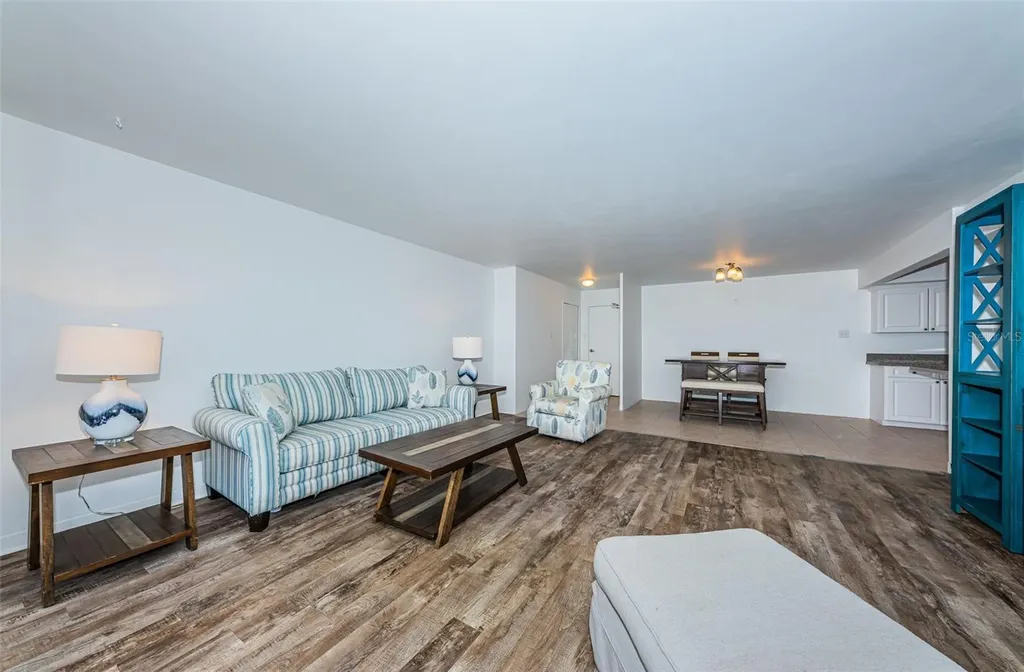 10355 Paradise Boulevard Treasure Island FL 33706