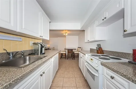 10355 Paradise Boulevard Treasure Island FL 33706