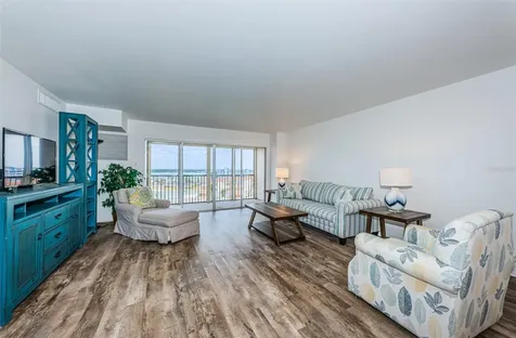 10355 Paradise Boulevard Treasure Island FL 33706
