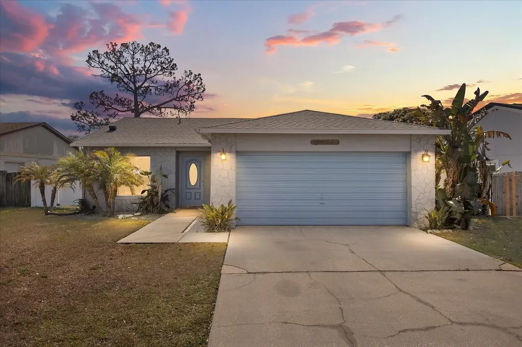8954 Valencia Gardens Drive Orlando FL 32825
