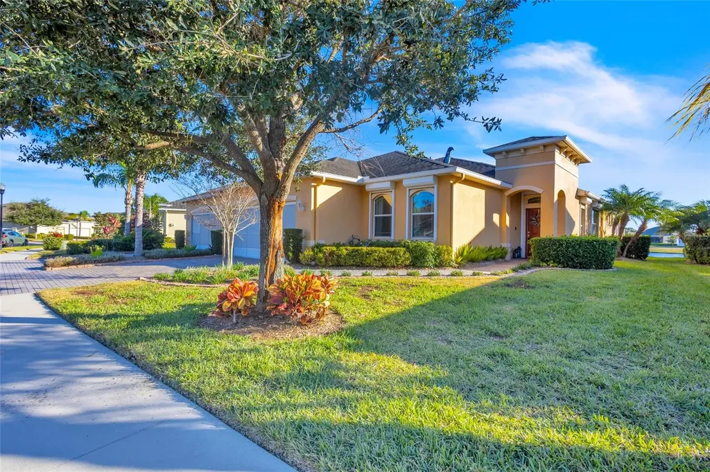 633 Chipper Drive Sun City Center FL 33573