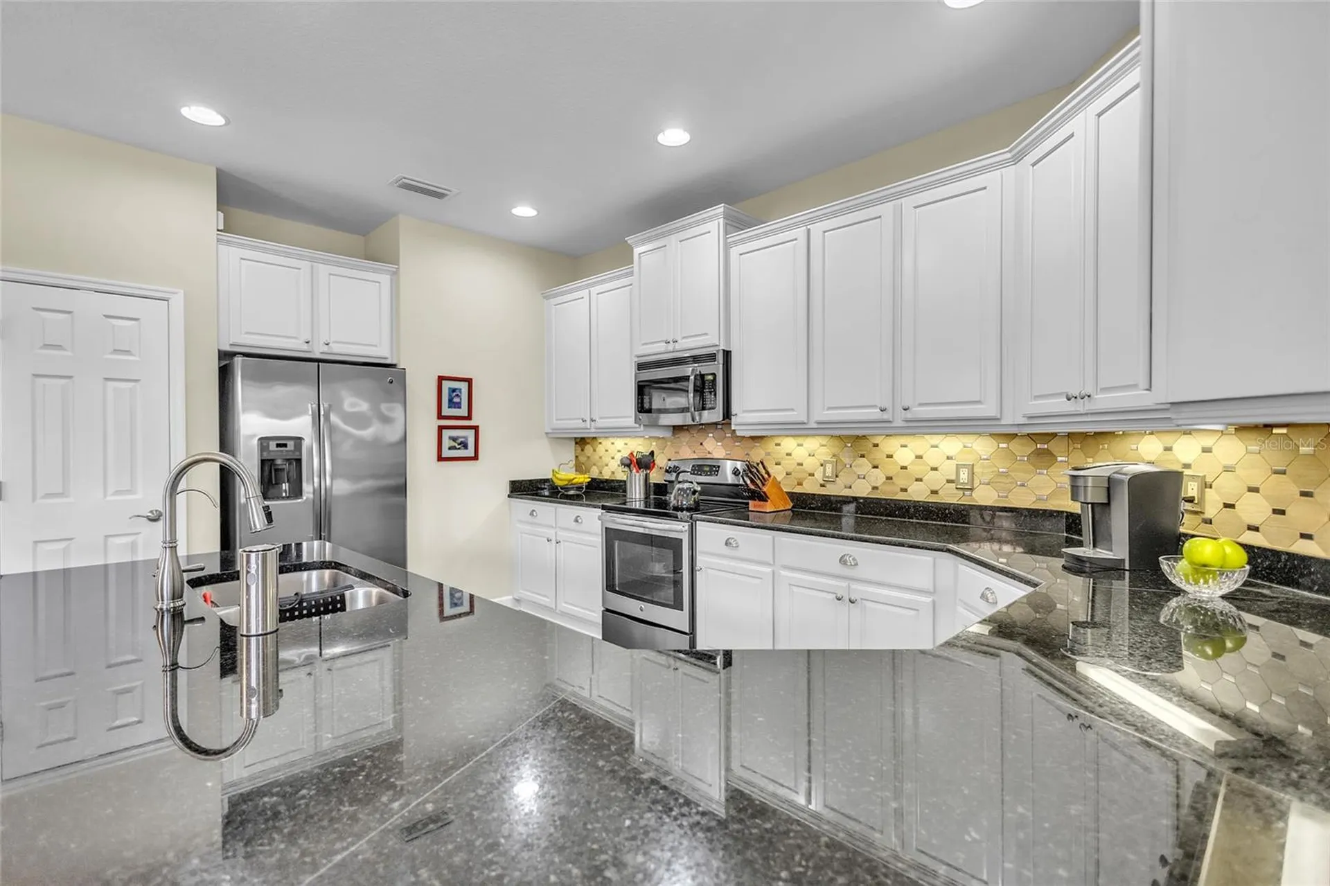 633 Chipper Drive Sun City Center FL 33573