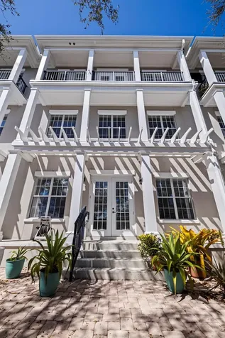 300 Newbury Place N St Petersburg FL 33716