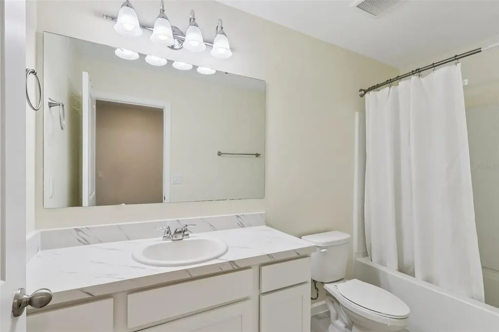 2270 Hemingway Circle Groveland FL 34736