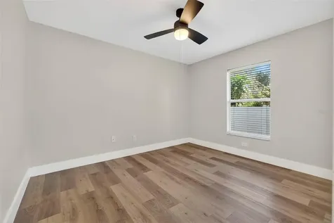 1909 E Henry Avenue Tampa FL 33610