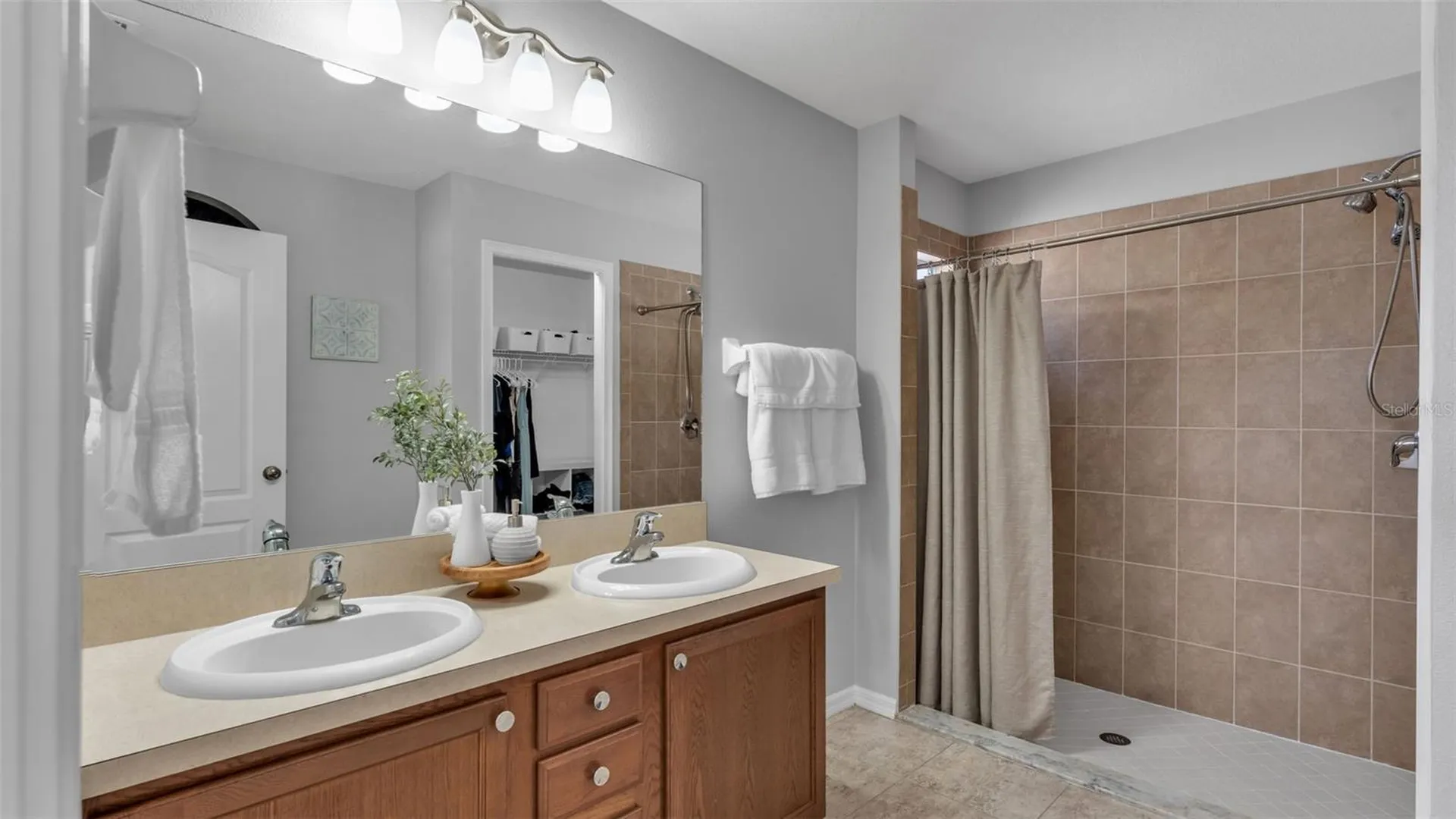 2447 Ladoga Drive Lakeland FL 33805