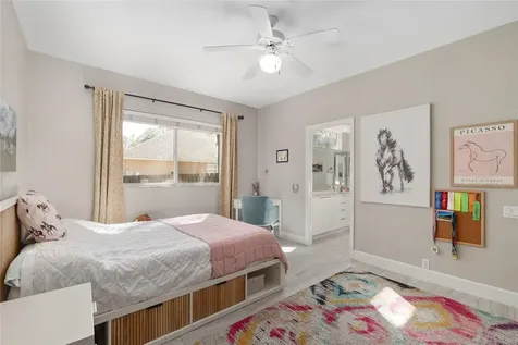 4705 NW 58th Street Gainesville FL 32653