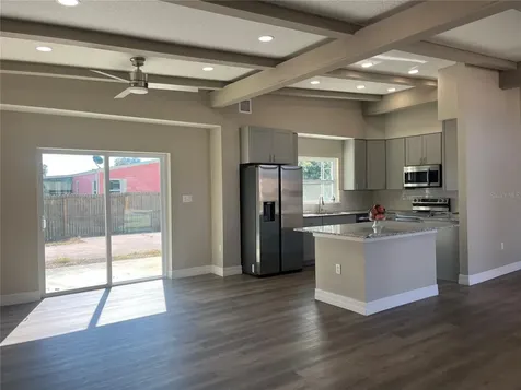 725 Scenic Street Leesburg FL 34748