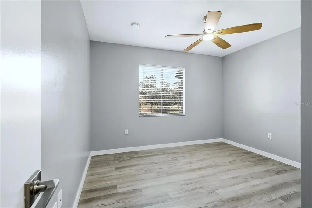 5651 Gardens Drive Sarasota FL 34243