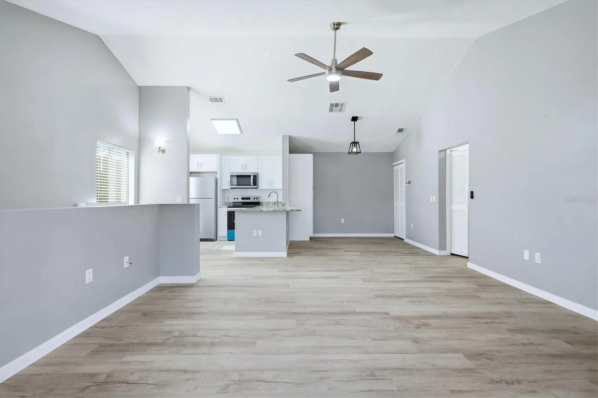 5651 Gardens Drive Sarasota FL 34243