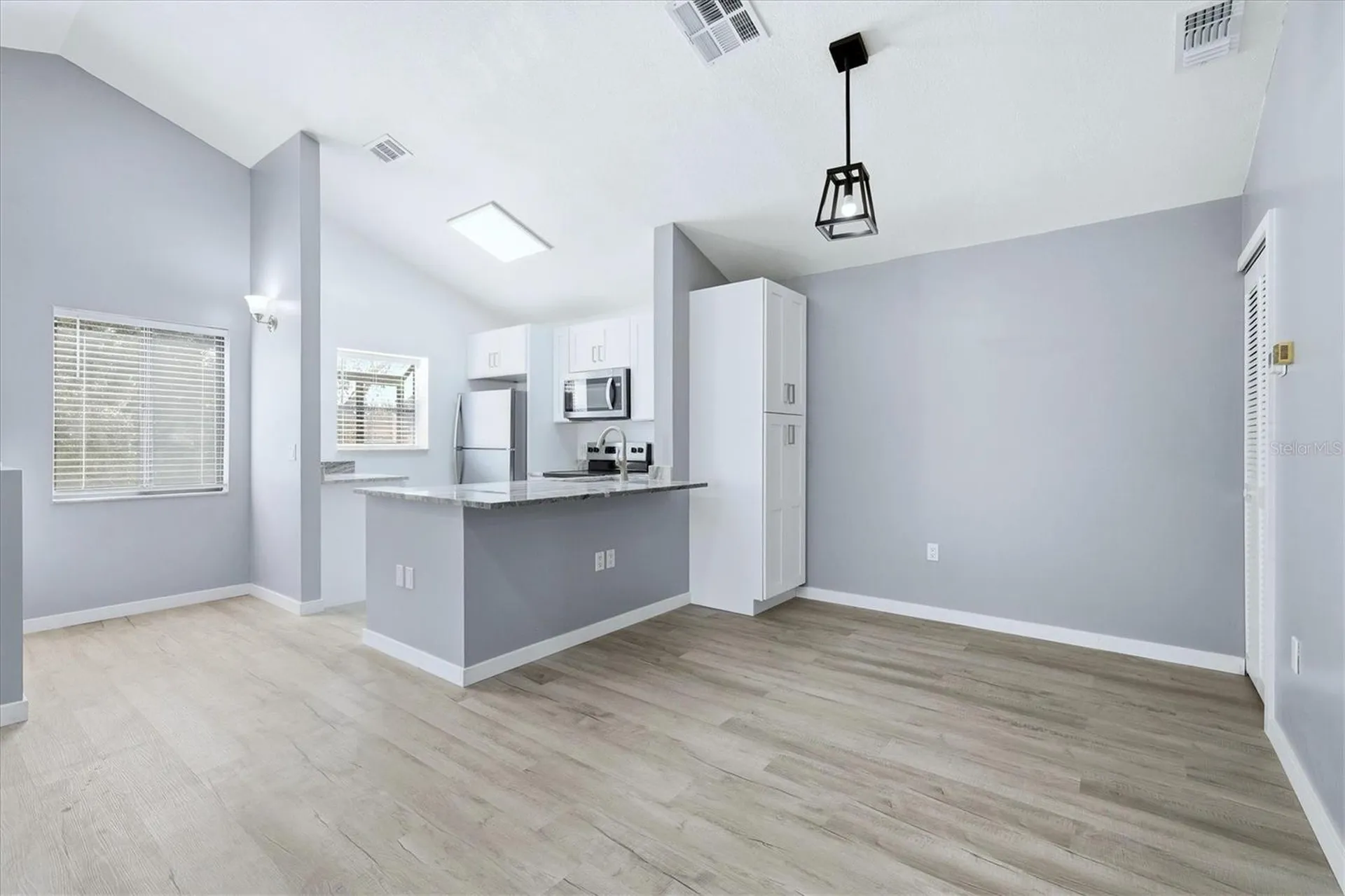 5651 Gardens Drive Sarasota FL 34243