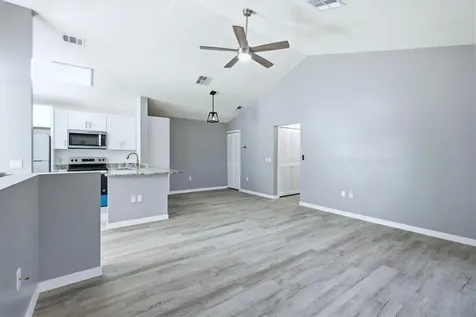 5651 Gardens Drive Sarasota FL 34243