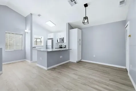 5651 Gardens Drive Sarasota FL 34243